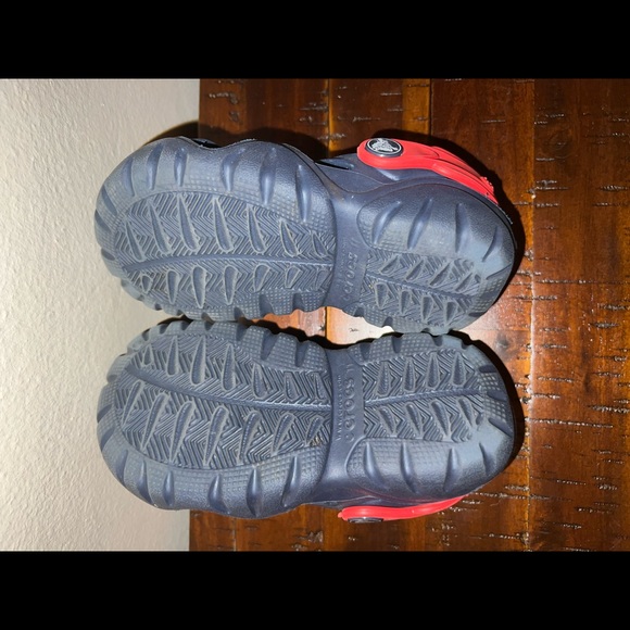 Crocs Little boys size 11 - Picture 5 of 5